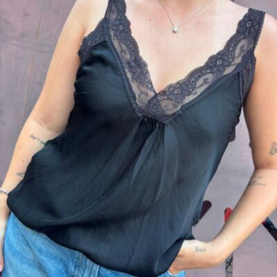 MAGIA top pizzo spalla larga